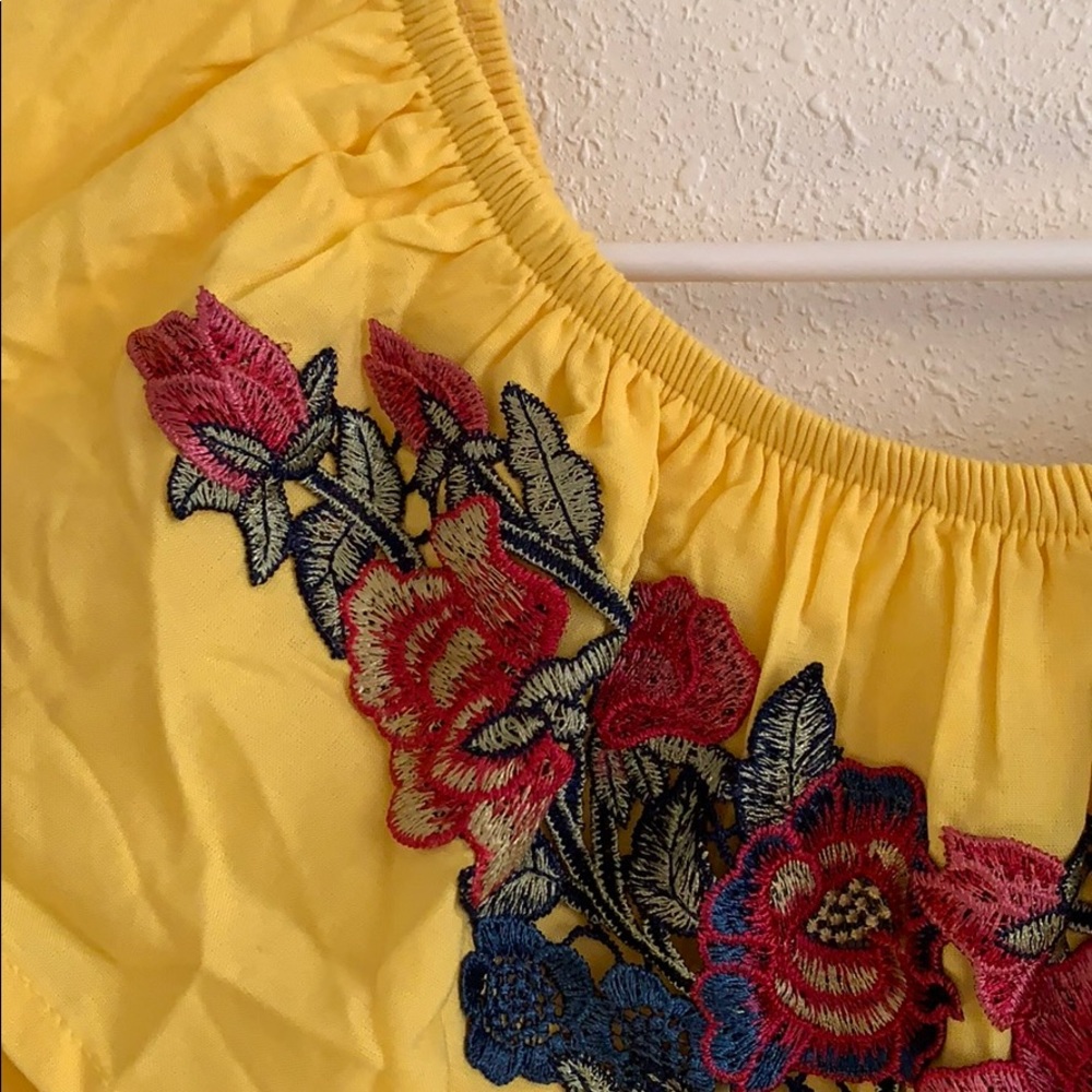 Embroidered Off Shoulder Top - Picture 5 of 6